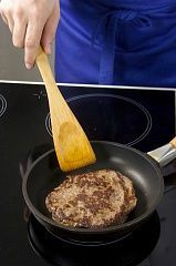Приготовление блюда по рецепту - Стейк из говядины с пикантным соусом. Шаг 1
